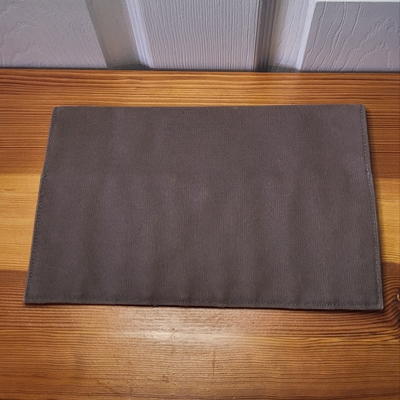 AVEDA • Brush Bag • Rate Find - Picture 2 of 6